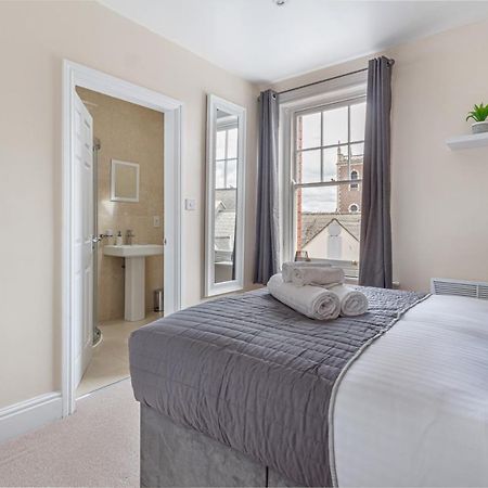 Guest Homes - Trinity Apartment Worcester Kültér fotó