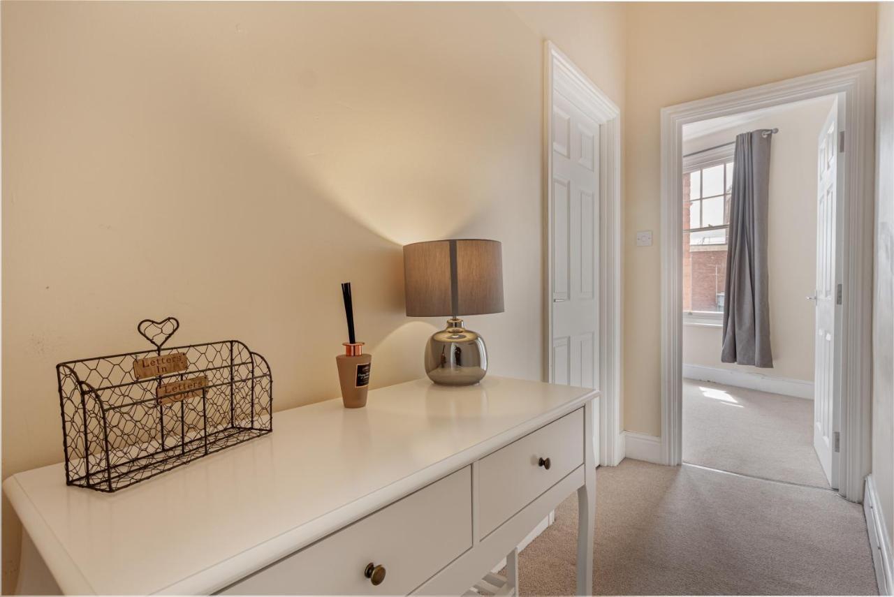 Guest Homes - Trinity Apartment Worcester Kültér fotó
