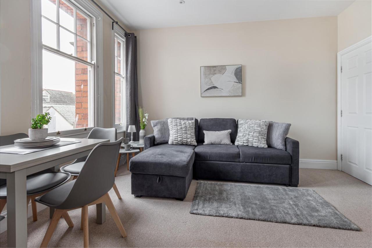 Guest Homes - Trinity Apartment Worcester Kültér fotó